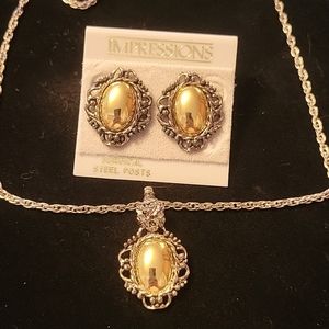 Victorian style necklace and earrings